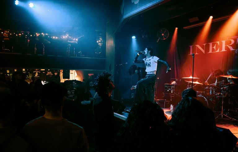 MACËY performing live at Jive in Adelaide